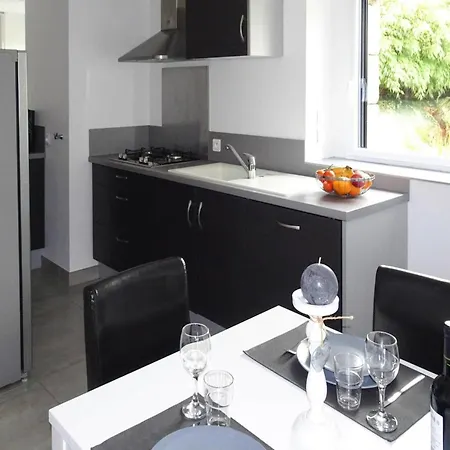 Feriehus Home, *